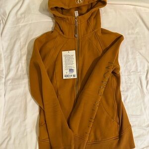 Lululemon Scuba in color Fool’s Gold!-NWT